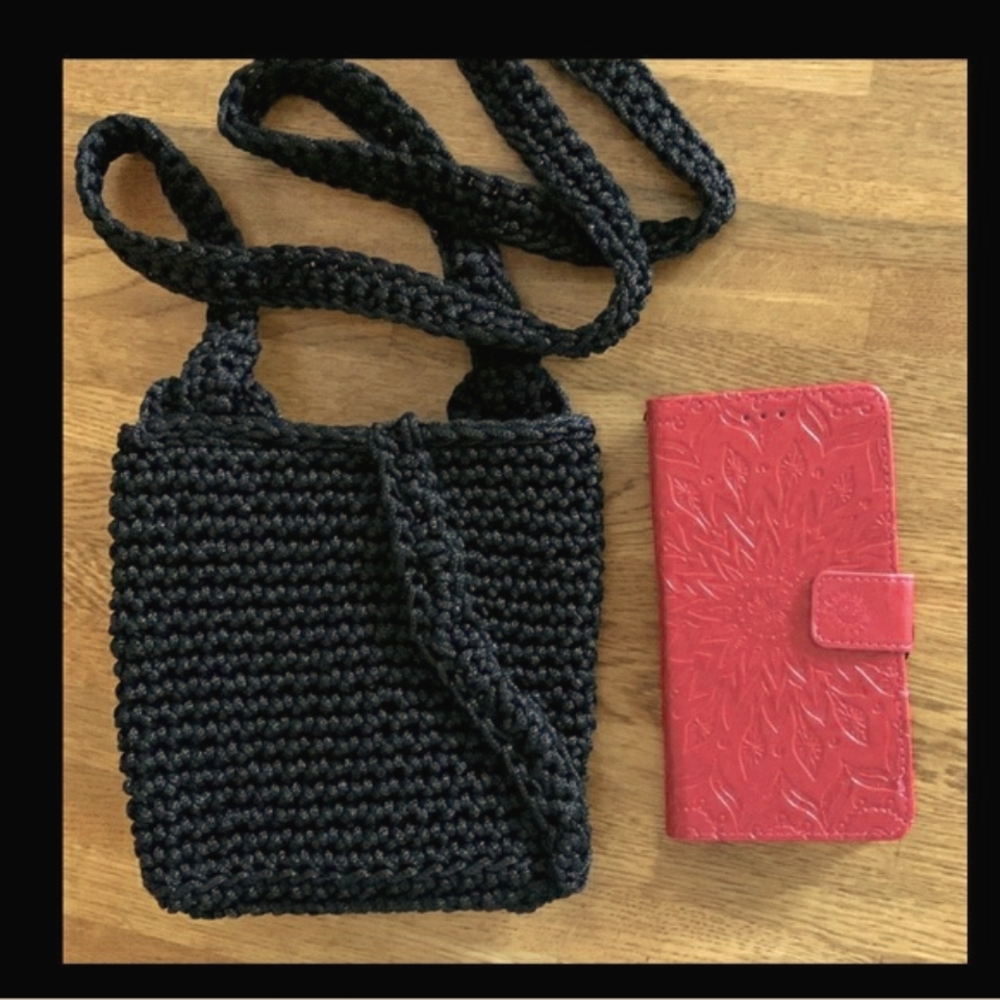 crocheted handmade purse in black mini phone purse